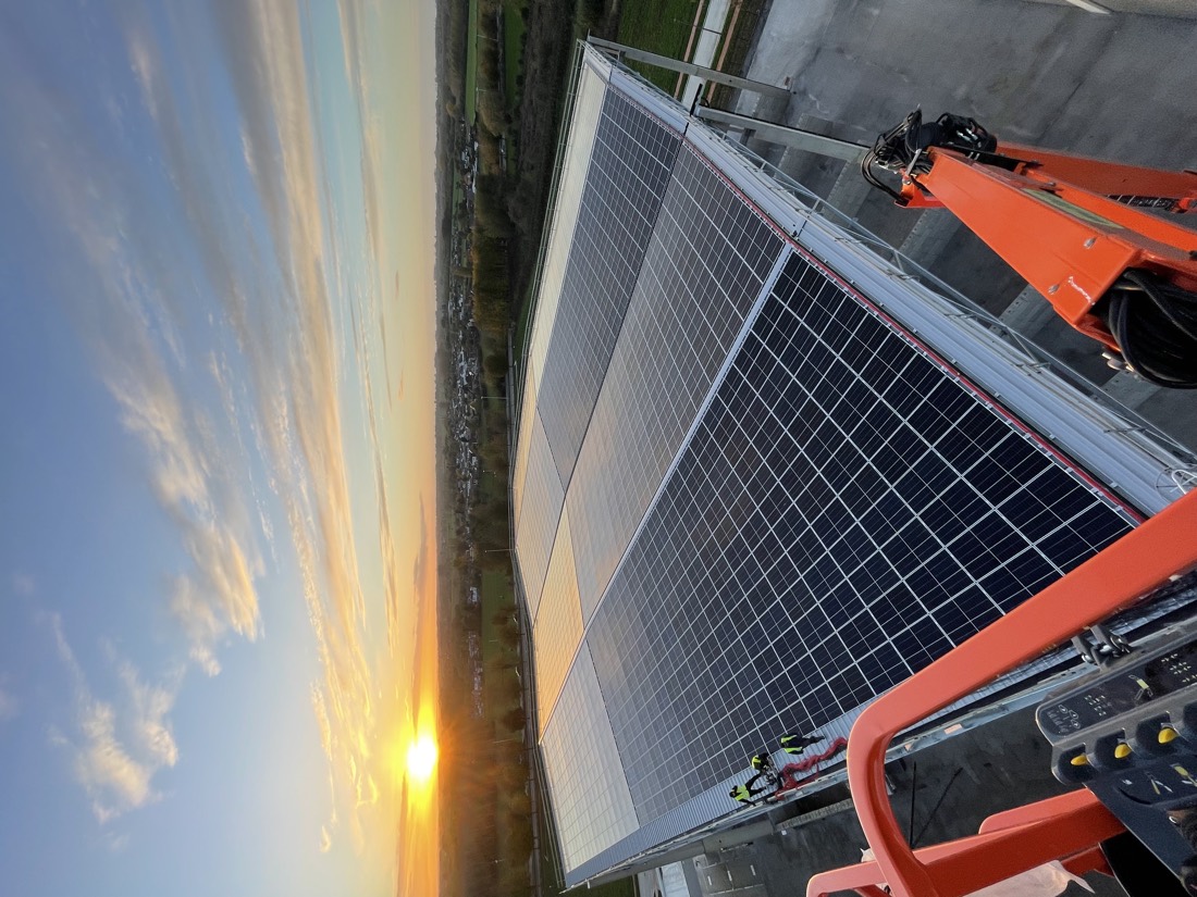 Excavating, ramming, piling & screwing